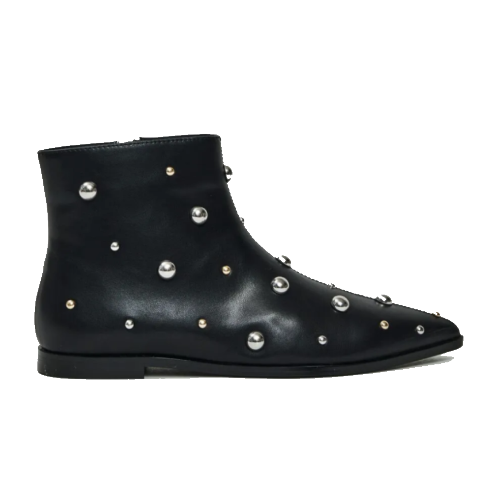 Tronchetto nero con borchie metalliche decorative