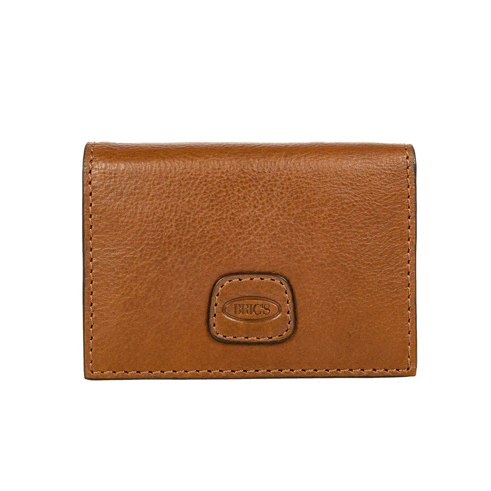 Portacarte in pelle marrone, vista frontale con logo Bric's